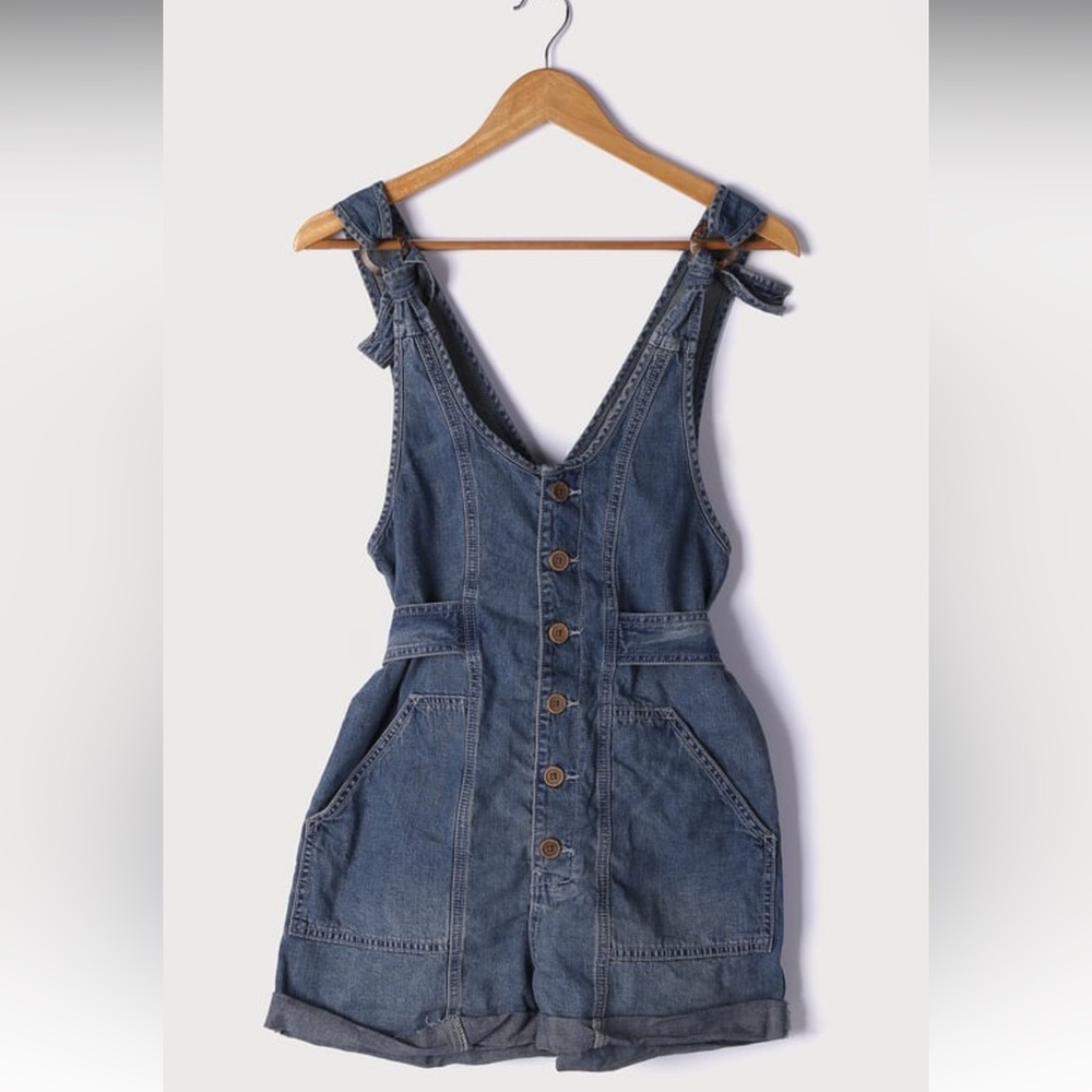 Free People| Memphis Medium Wash Denim Button-Front